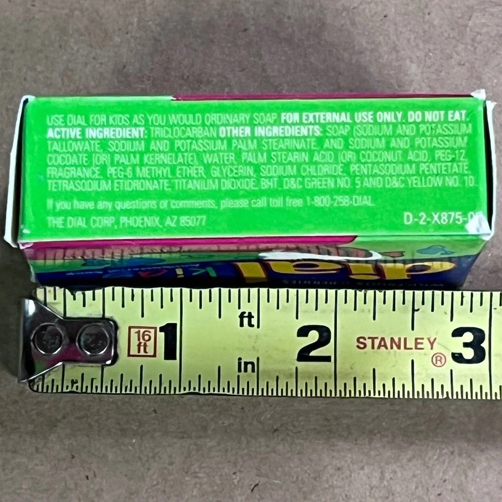 Vintage‎ Dial for Kids Wild Fruits Berries Antibacterial Soap 1.25 oz Prop Mini